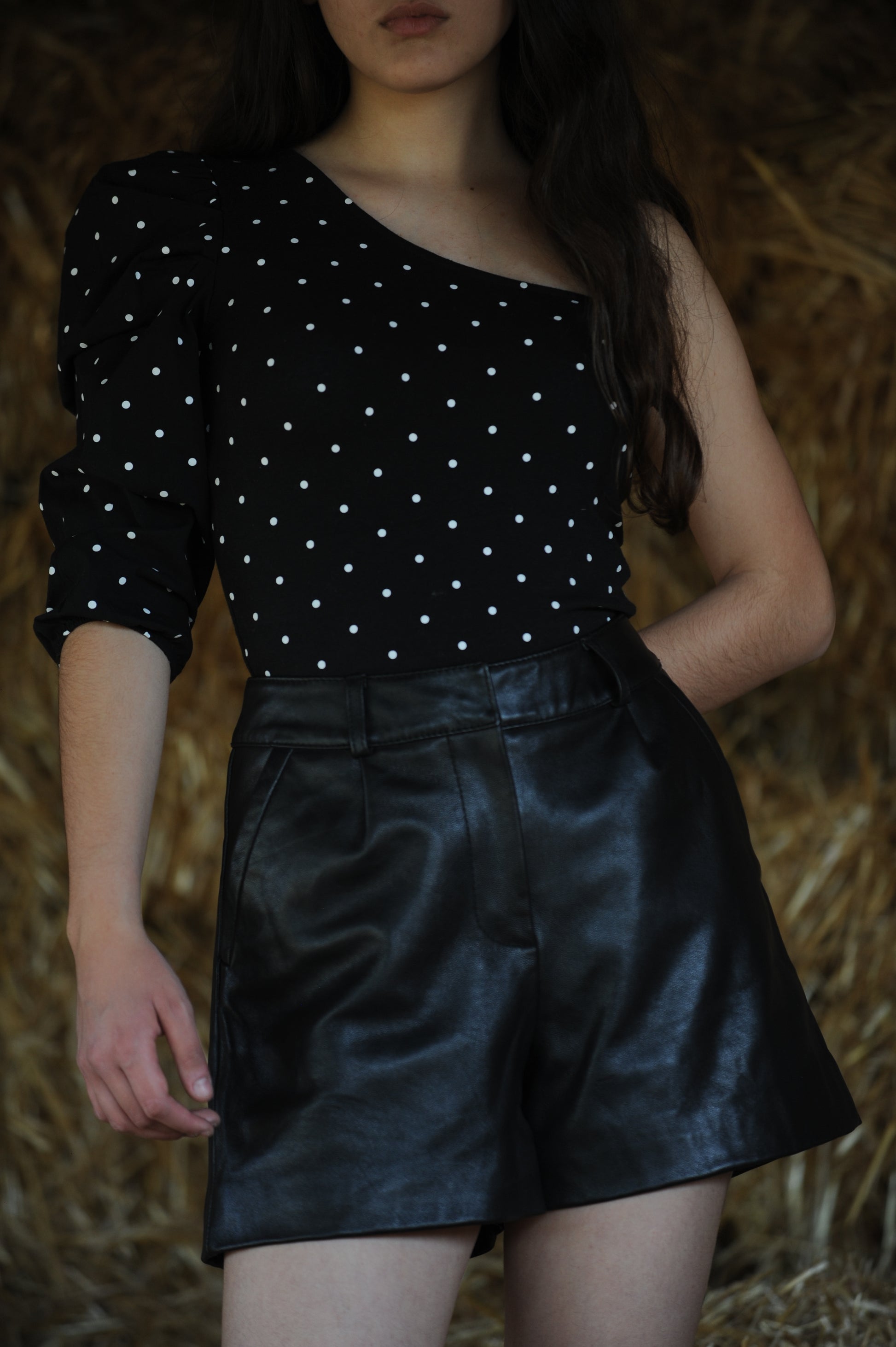 Short Agustina